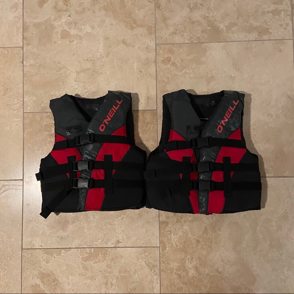 O’Neill youth life vest jackets